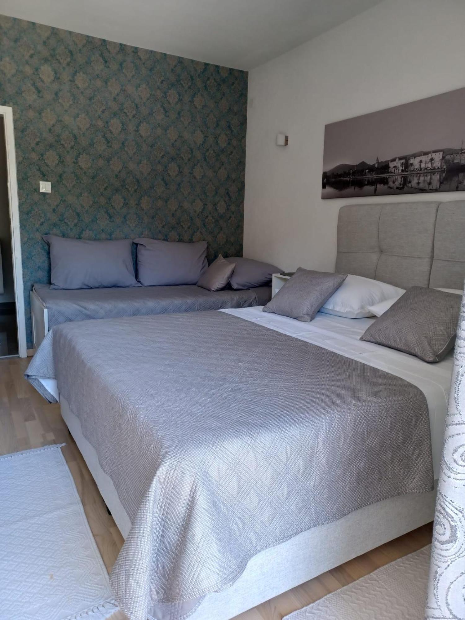 Studio Apartman Marija Trogir Exterior foto